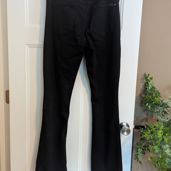 Black Noir Jen 7 For All Mankind Jeans. Slim Bootcut Style. Size 10. - Picture 8 of 9